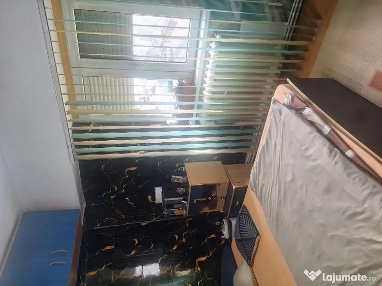 Apartament cu 2 camere decomandat în Turnișor