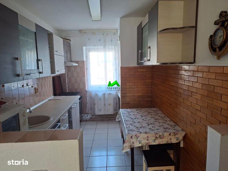 Apartament cu 3 camere decomandat, mobilat în Terezian
