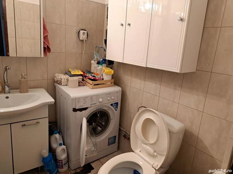 Apartament cu 4 camere decomandat în Exterior Vest