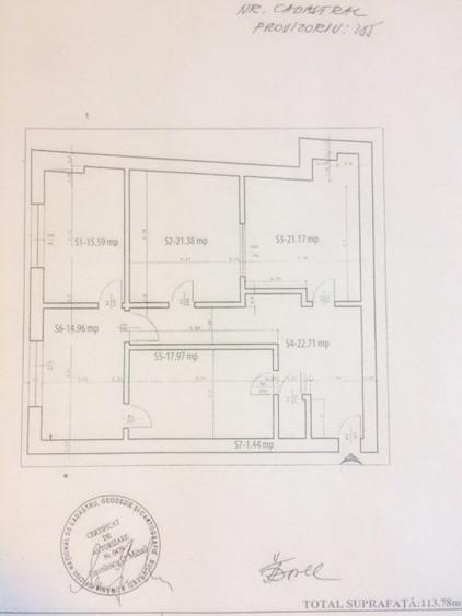 Apartament cu 5 camere decomandat în P-ța Victoriei