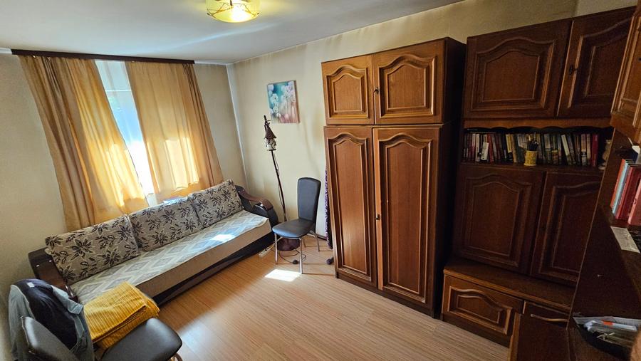 Casă cu 3 camere cu Teren 1509 Mp în Buciumeni