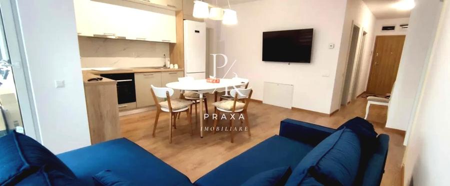 Apartament cu 3 camere semidecomandat, mobilat în Florești