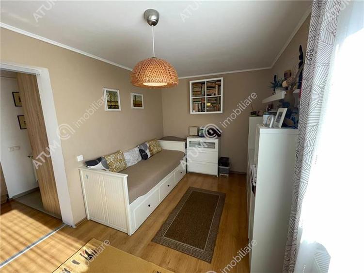 Garsonieră decomandată, mobilată în Calea Poplăcii
