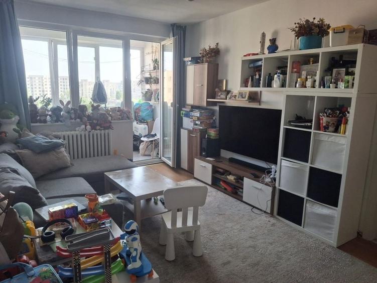Apartament cu 2 camere semidecomandat în Prelungirea Ghencea