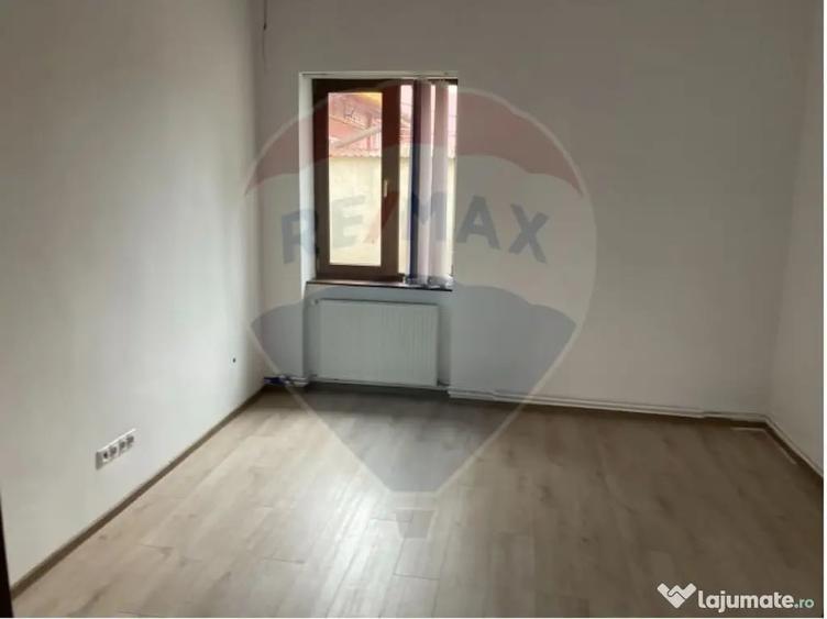 Spațiu comercial, de 160 mp, în Orașul de Jos