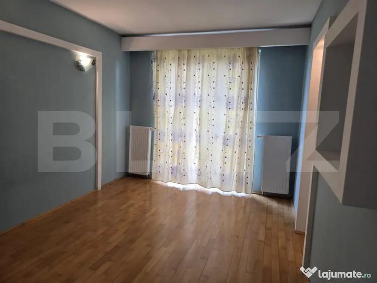 Casă cu 7 camere cu Teren 1535 Mp în Vetiș