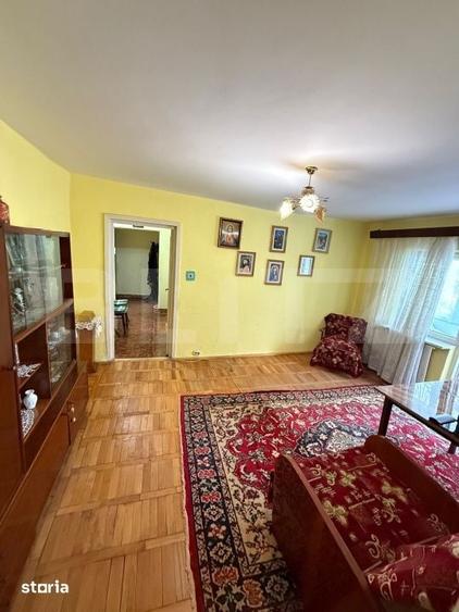 Apartament cu 3 camere semidecomandat în Central