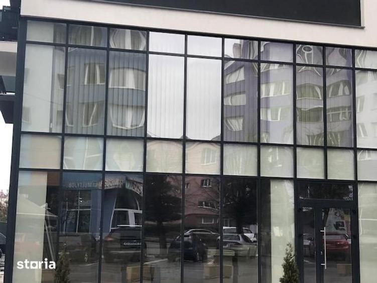 Spațiu comercial, de 55 mp, în Central