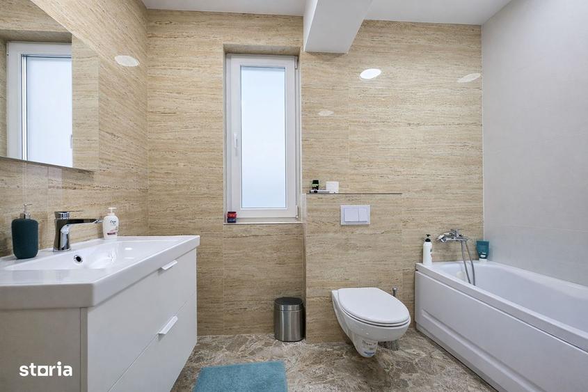 Casă cu 4 camere cu Canalizare în Tunari