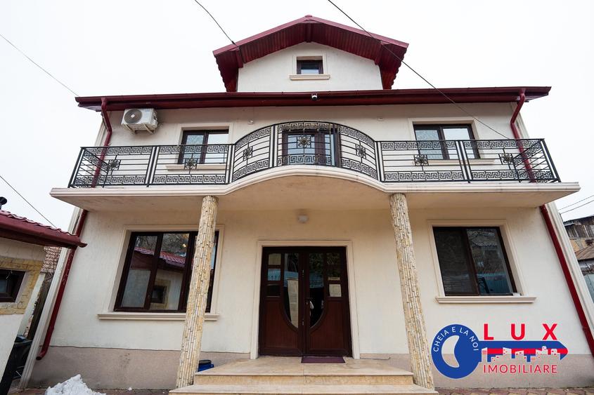 Casă individuală cu 5 camere cu Canalizare în Central