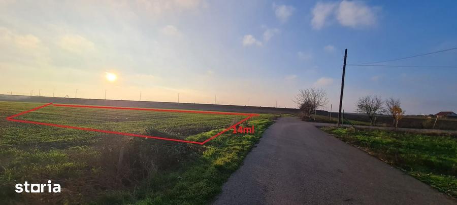 Teren de 2813 mp, în Vânători