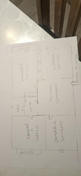 Apartament cu 3 camere decomandat în Central