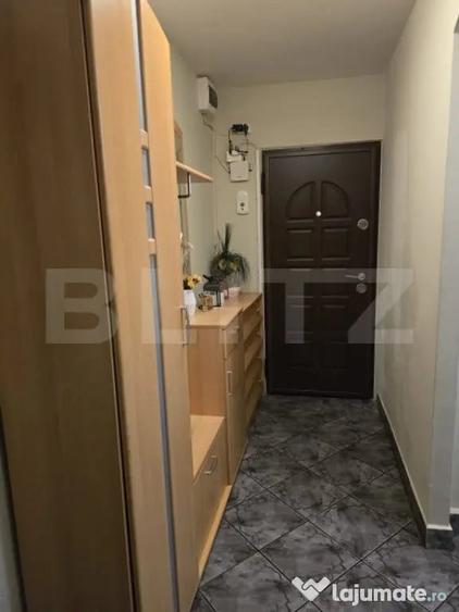 Apartament cu 3 camere decomandat în Soarelui