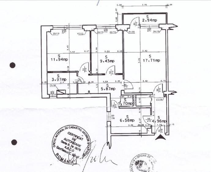 Apartament cu 3 camere decomandat în Lujerului