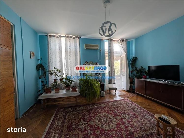 Apartament cu 5 camere în Centrul Civic