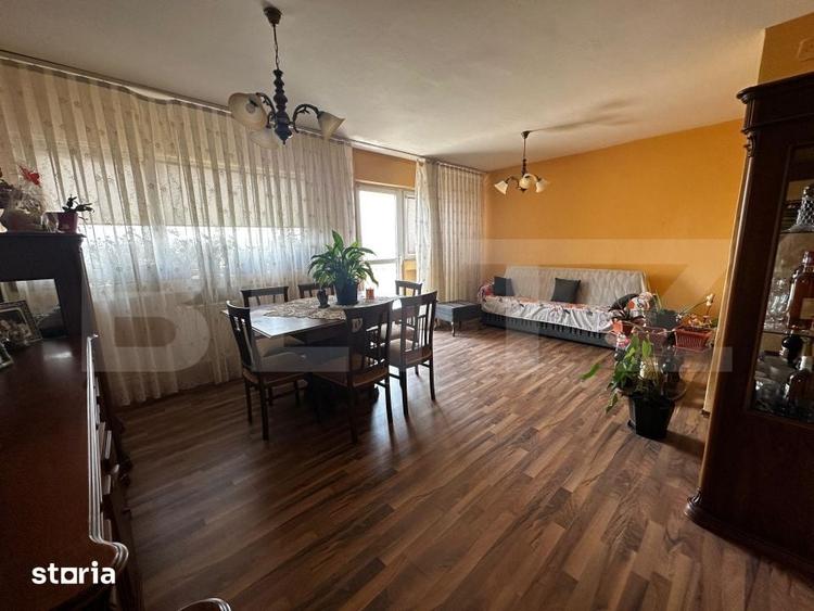 Apartament cu 3 camere în Cetate