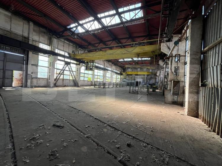 Spațiu industrial, de 1,000 mp, în Centură