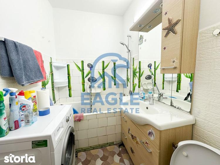 Apartament cu 2 camere decomandat, mobilat în Central