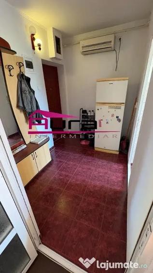 Apartament cu 2 camere nedecomandat în Central