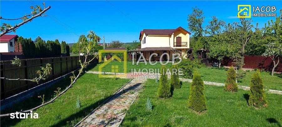Casă cu 4 camere cu Teren 1000 Mp în Măgura