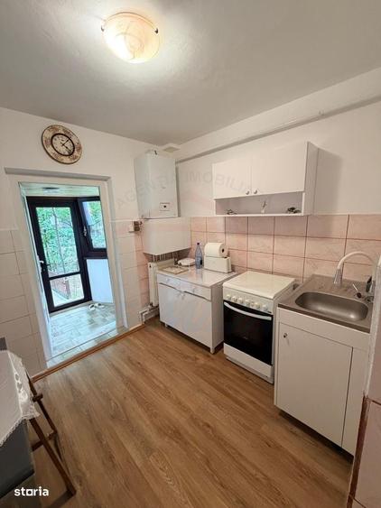 Apartament cu 2 camere în Micro 21