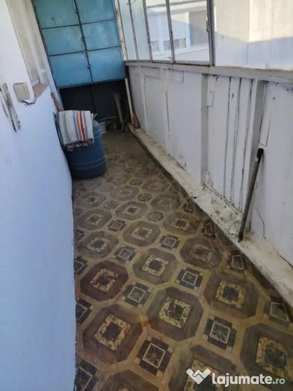 Apartament cu 2 camere decomandat în Radu Negru