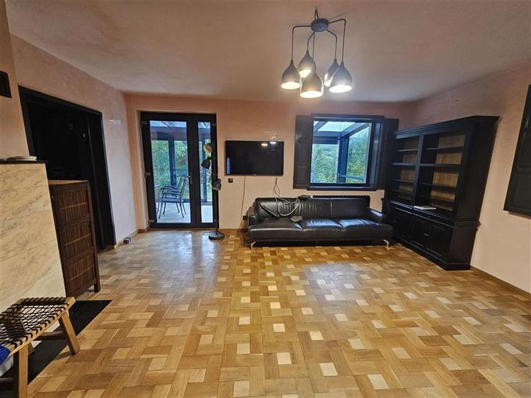 Casă individuală cu 5 camere cu Canalizare în Făget