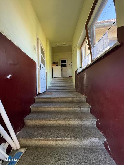 Casă cu 5 camere cu Teren 1700 Mp în Șura Mică