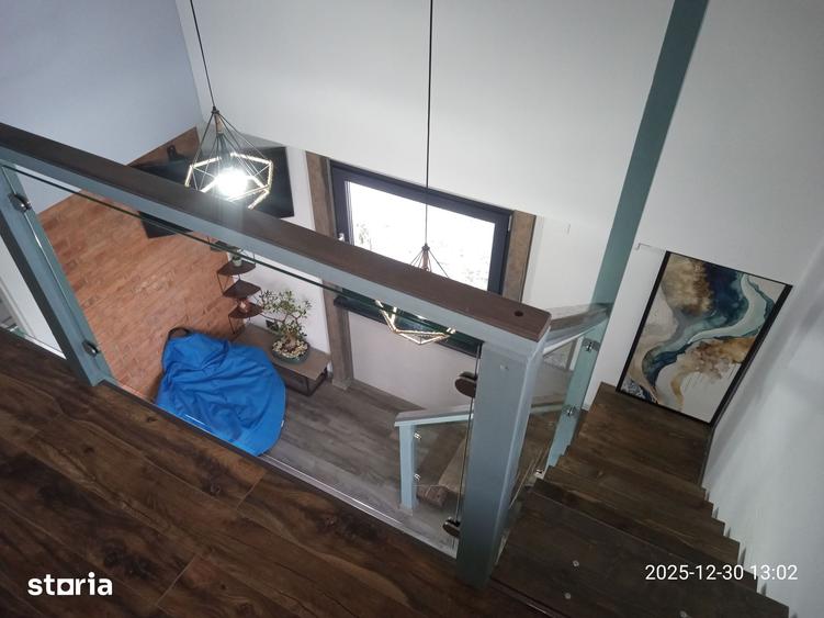 Casă cu 4 camere cu Teren 500 Mp în Central