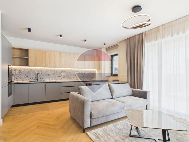 Apartament cu 3 camere, mobilat în Aviației