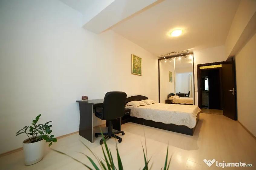 Apartament cu 2 camere semidecomandat, mobilat în Nord