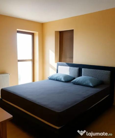 Apartament cu 2 camere decomandat, mobilat în Central