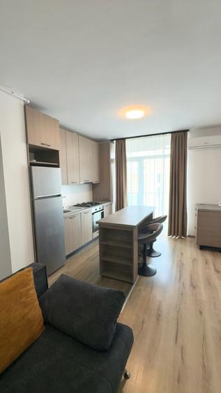Apartament cu 2 camere semidecomandat în Take Ionescu