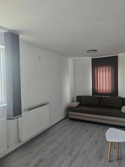 Garsonieră decomandată, mobilată în Berceni