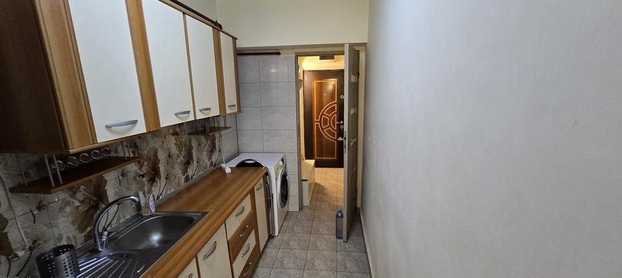 Apartament cu 2 camere semidecomandat în Tineretului