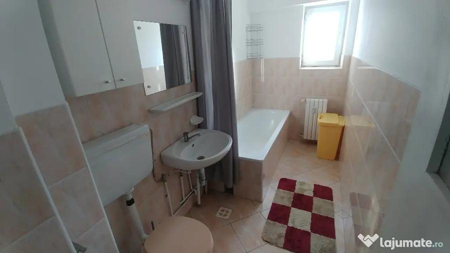Apartament cu 2 camere decomandat în Alexandru cel Bun