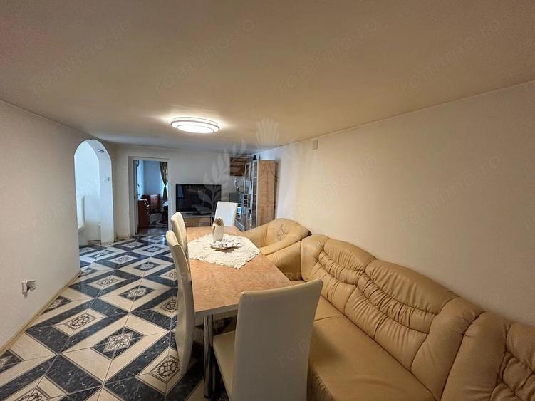 Casă cu 4 camere cu Teren 1236 Mp în Vâlcănești