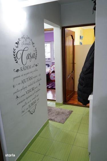 Apartament cu 3 camere decomandat în Central