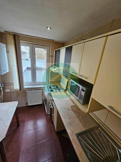 Apartament cu 2 camere decomandat în Central