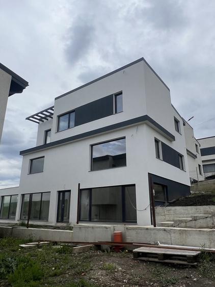 Casă cu 4 camere în Sfântu Ilie