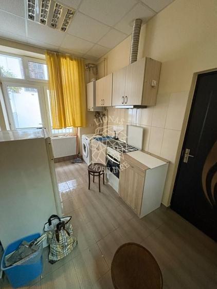 Apartament cu 2 camere semidecomandat, mobilat în Ultracentral