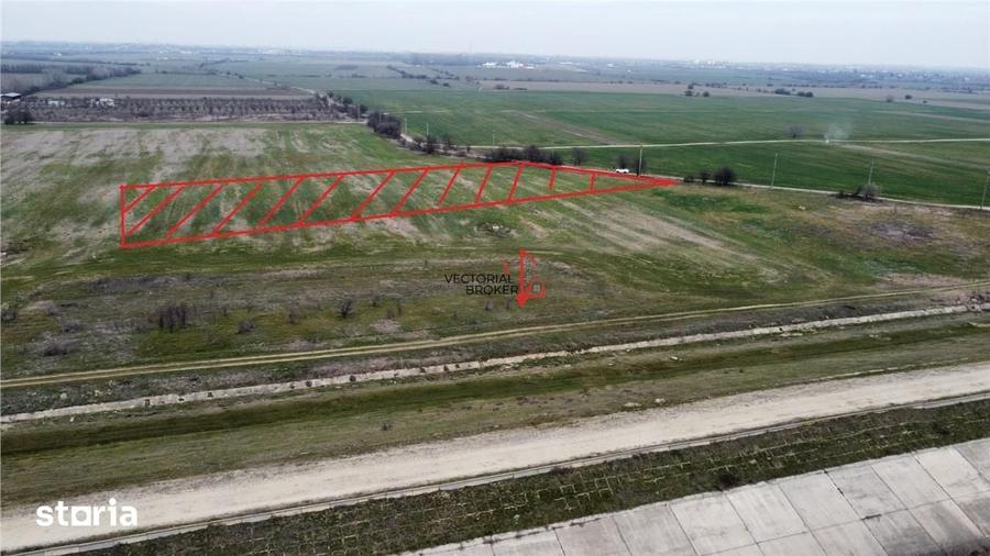 Teren de 5800 mp, în Central
