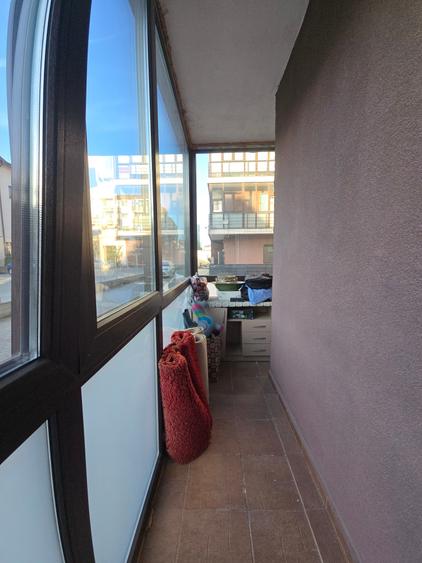 Apartament cu 2 camere decomandat în Dobroești