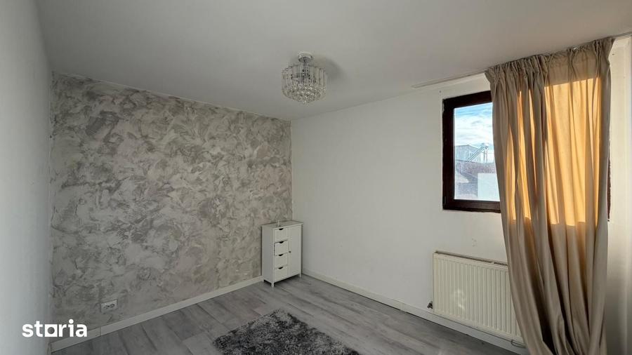 Casă cu 3 camere cu Teren 86 Mp în Andronache