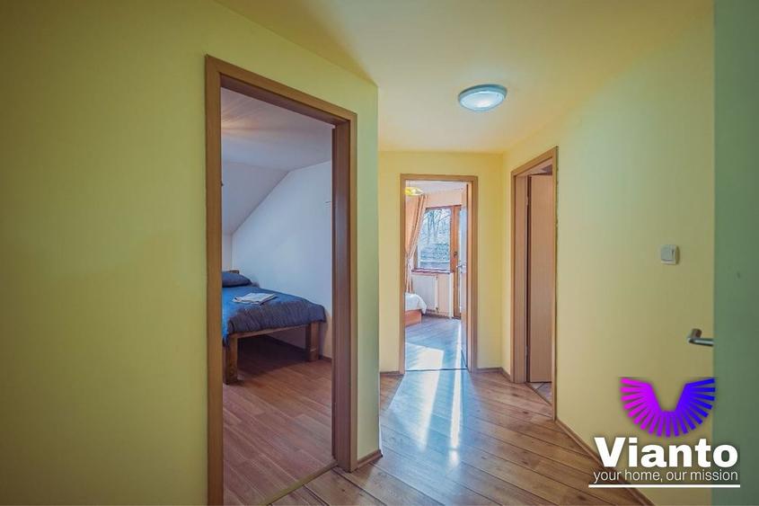 Casă cu 4 camere cu Piscina în Sadu