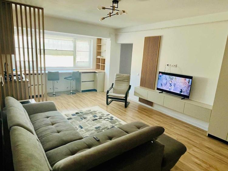 Apartament cu 2 camere decomandat în Rediu