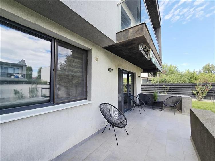 Duplex cu 4 camere cu Canalizare în Domnești
