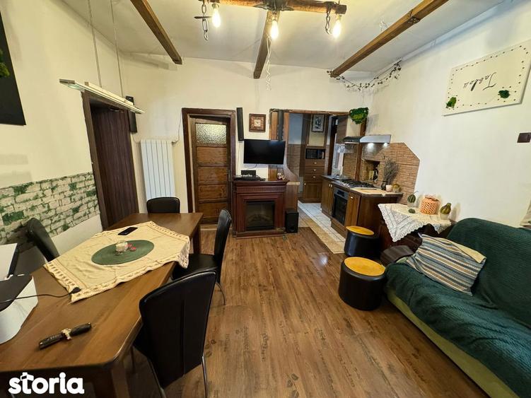 Apartament la casa , decomandat. 100 mp, 3 camere Centru Sibiu - 3
