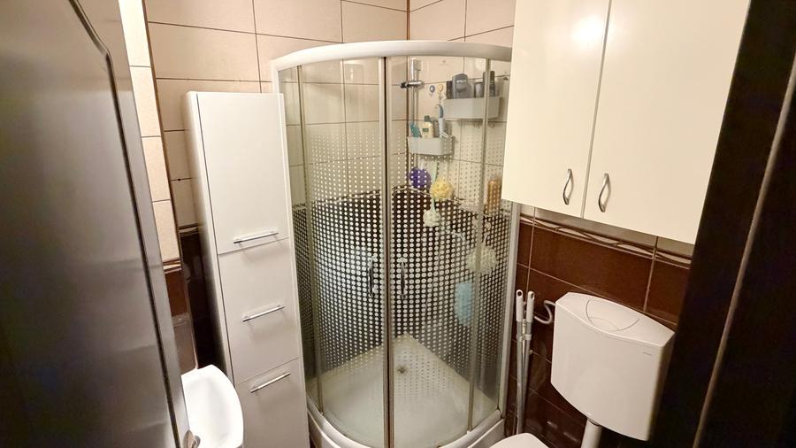 Apartament cu 3 camere decomandat în Vitan Mall