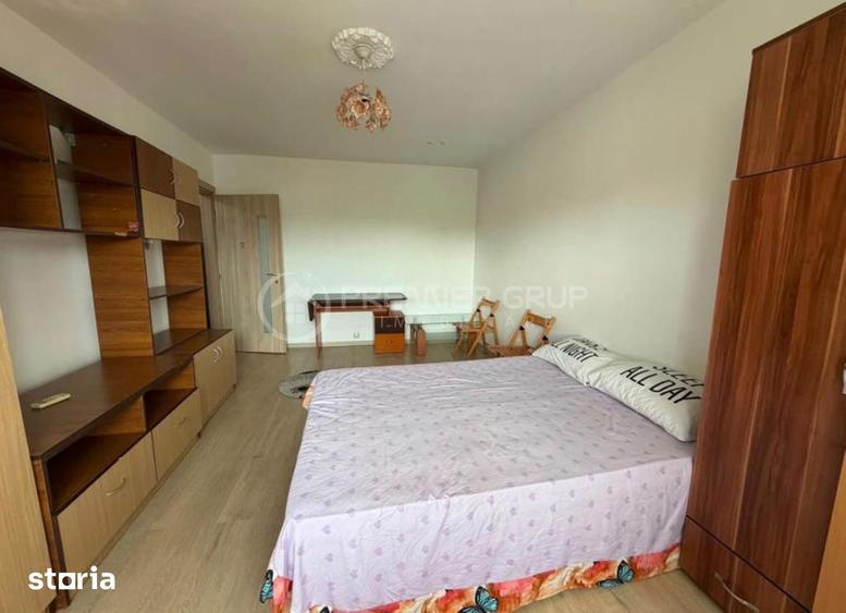 Garsonieră decomandată în Podu Roș